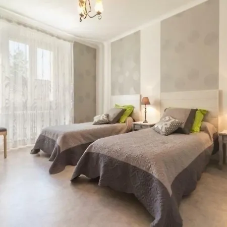 House La Cour Holiday home *