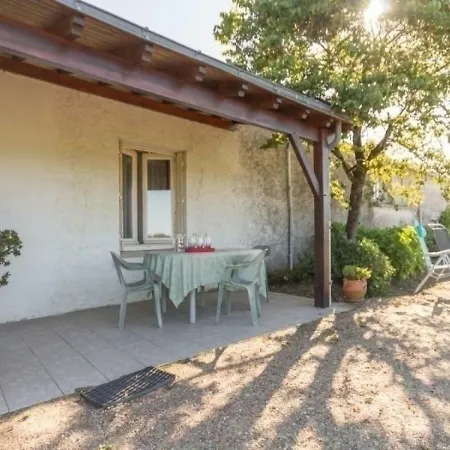 House La Cour Holiday home Le Landreau